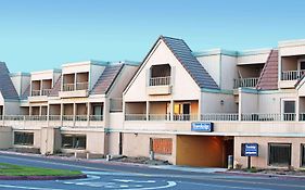 Travelodge By Wyndham Ocean Front Sunset Beach Exterior photo