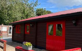 Red Squirrel Lodge Galway Exterior photo