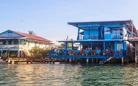 Vista Mar Hotel Bocas del Toro Exterior photo