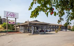 The Vista Inn Kamloops Exterior photo