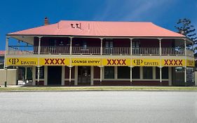 Queensport Tavern And Motel Brisbane Exterior photo