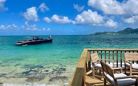 La Plage Bleue Feet In The Water With Swimming Pool Villa Baie Nettle Exterior photo