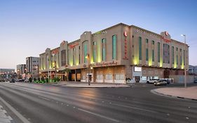 Ramada By Wyndham Dammam Khaleej Road Hotel Exterior photo