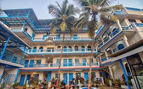 Mandrem Retreat Beach Resort Old Goa Exterior photo