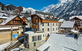 Madame Vacances Hotel Les Cimes Vaujany Exterior photo