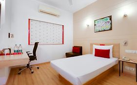 Red Fox By Lemon Tree Hotels, East Delhi New Delhi Exterior photo