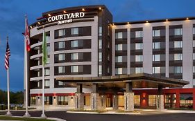 Courtyard By Marriott Toronto Mississauga/West Hotel Exterior photo