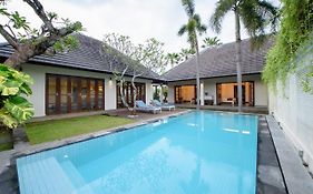 Nunia Boutique Villa Seminyak  Exterior photo