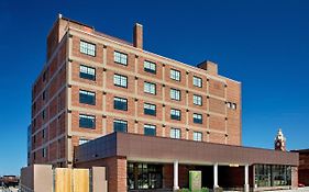 Element Moline Hotel Exterior photo