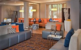 Courtyard By Marriott Frederick Hotel Restaurant photo