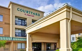 Courtyard By Marriott Dalton Hotel Exterior photo