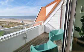 Penthouse Windkracht 10 Aan Het Strand Van Cadzand Apartment Exterior photo