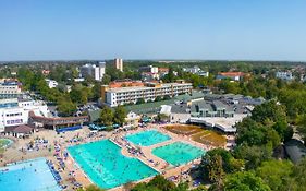 Hunguest Hotel Aqua Sol Hajduszoboszlo Exterior photo