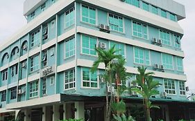 900 Inn Bintulu Exterior photo