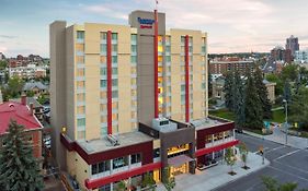 Fairfield Inn & Suites By Marriott Calgary Downtown Exterior photo