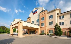 Fairfield Inn And Suites By Marriott South Boston Exterior photo