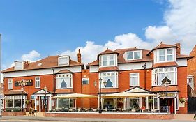 Revelstoke Hotel Bridlington Exterior photo