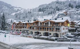 Avenida Mountain Lodges Kaprun Exterior photo