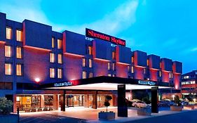 Sheraton Skyline Hotel London Heathrow Hillingdon Exterior photo