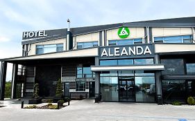 Aleanda Hotel Chernivtsi Exterior photo