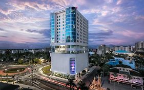 Embassy Suites By Hilton Sarasota Exterior photo