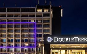 Doubletree By Hilton Calgary North Hotel Exterior photo