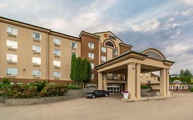 Comfort Inn & Suites Salmon Arm Exterior photo