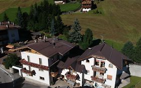 Pensione Valbona Bed & Breakfast Corvara In Badia Exterior photo