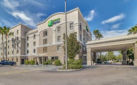 Holiday Inn Express Hotel & Suites Clearwater Us 19 North, An Ihg Hotel Exterior photo