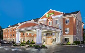 Holiday Inn Express Hotel & Suites 1000 Islands - Gananoque, An Ihg Hotel Exterior photo