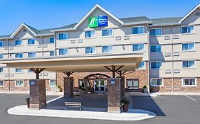 Holiday Inn Express Hotel & Suites Uptown Fredericton, An Ihg Hotel Exterior photo