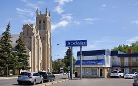 Travelodge By Wyndham Moose Jaw Exterior photo