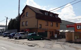 Ubytovna A Penzion Tavros Zilina Exterior photo