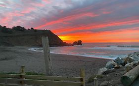 Sea Breeze Motel Pacifica Exterior photo