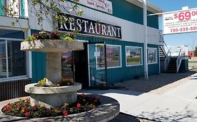 Wild Rose Country Inn Grande Prairie Exterior photo