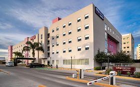 City Express Suites By Marriott Queretaro Exterior photo