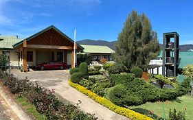 Tea Bush Hotel Nuwara Eliya Exterior photo