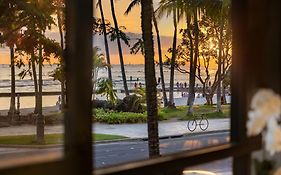 Waikiki Beach Marriott Resort & Spa Honolulu Exterior photo