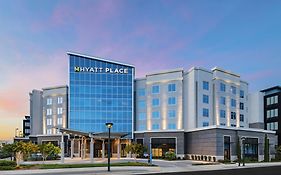 Hyatt Place Greensboro Downtown Hotel Exterior photo