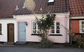 Skont Fiskerhus. Taet Pa By, Havn Og Havet Villa Marstal Exterior photo