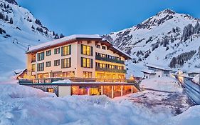 Arlberg Stuben - Das Kleine, Feine Hotel Stuben am Arlberg Exterior photo