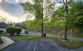 Inn of the Dove: Romantic Luxury Suites with Jacuzzi & Fireplace Harrisburg Exterior photo