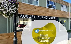 August Jack Motor Inn Squamish Exterior photo
