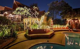 Club One Seven Gaymen Chiang Mai Hotel Exterior photo