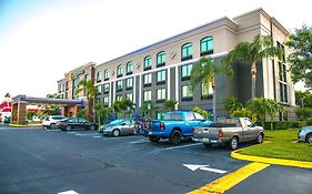 La Quinta By Wyndham Clearwater South Hotel Exterior photo