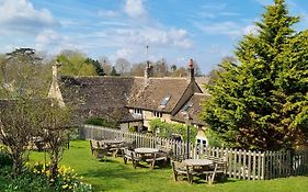 White Hart Ufford- Stamford Hotel Ufford  Exterior photo