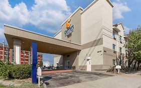 Comfort Inn & Suites Louisville Airport Fair & Expo Exterior photo