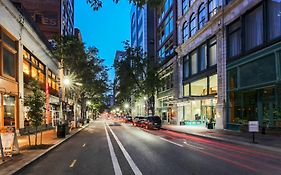 Courtyard By Marriott Pittsburgh Downtown Hotel Exterior photo