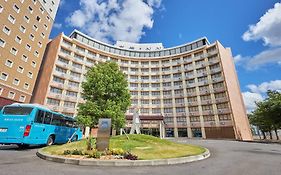 Toyoko Inn Narita Airport Honkan Exterior photo