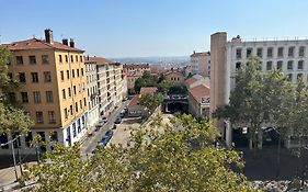 Hotel De La Croix-Rousse Lyon Exterior photo